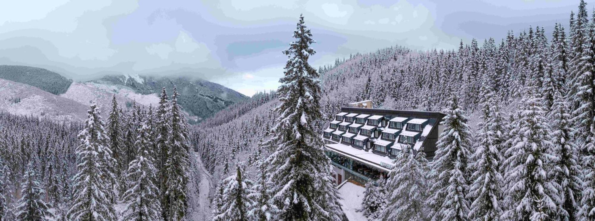 Hotel Ostredok เดมานอฟสกา โดลินา ภายนอก รูปภาพ